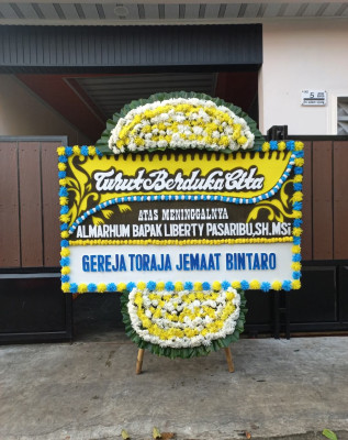 Papan Bunga Duka di Cipacing